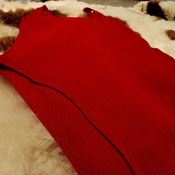 NWOT Divided by H&M red ribbed body suit woman size XS - Picture 5 of 5
